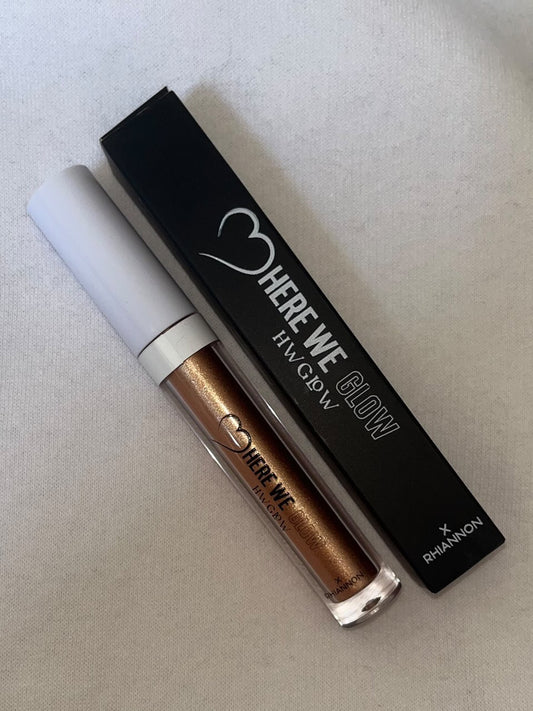RHIANNON x HWGLOW CHAMPAIGN LIQUID EYESHADOW